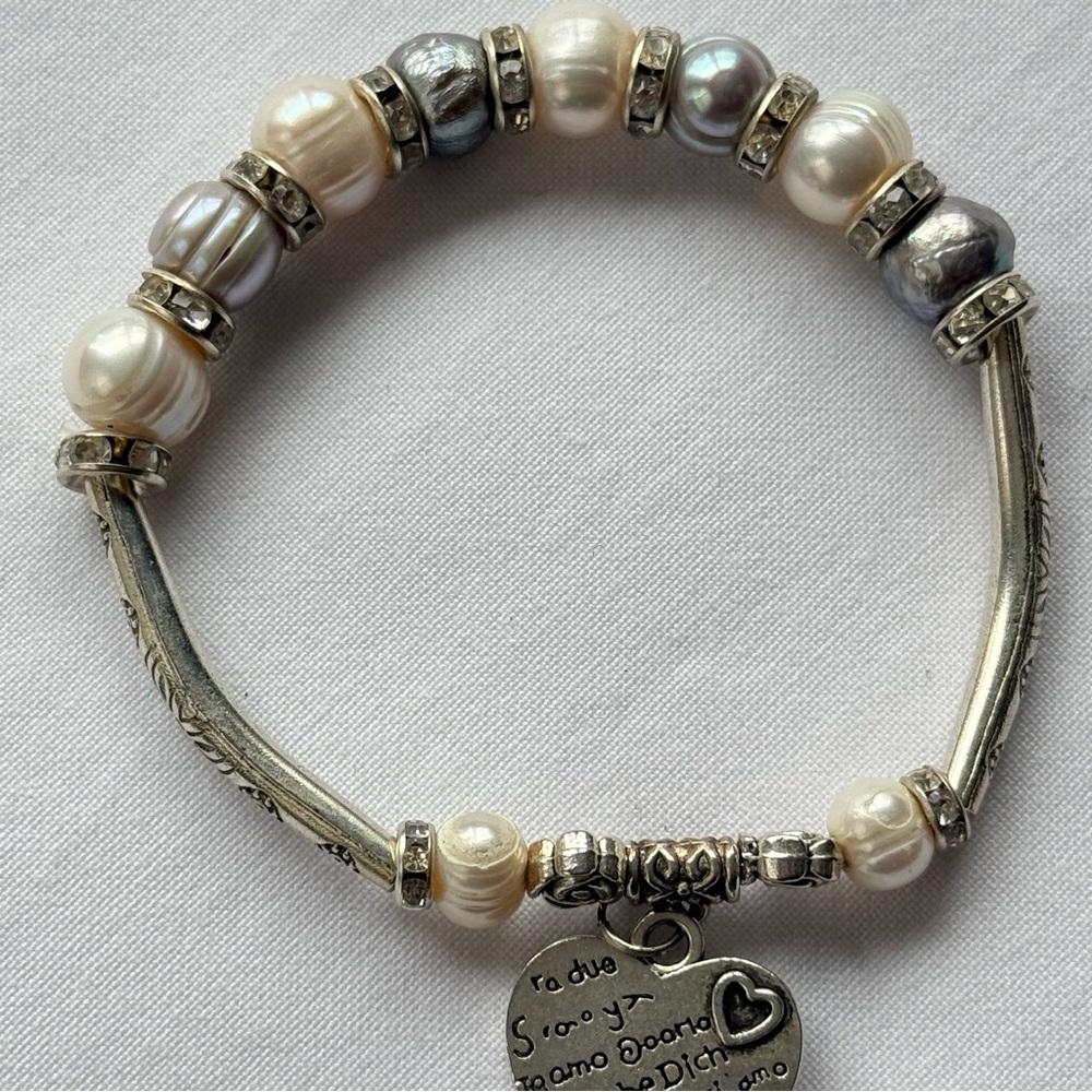 Elegant Pearl and Silver Bracelet